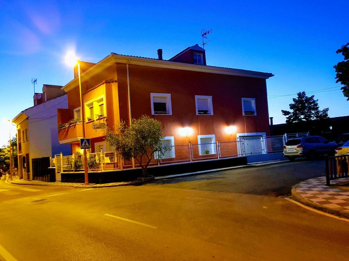 Casa Rural El Sauce. A 2,5 Km De Cuenca Capital Nohales Eksteriør bilde