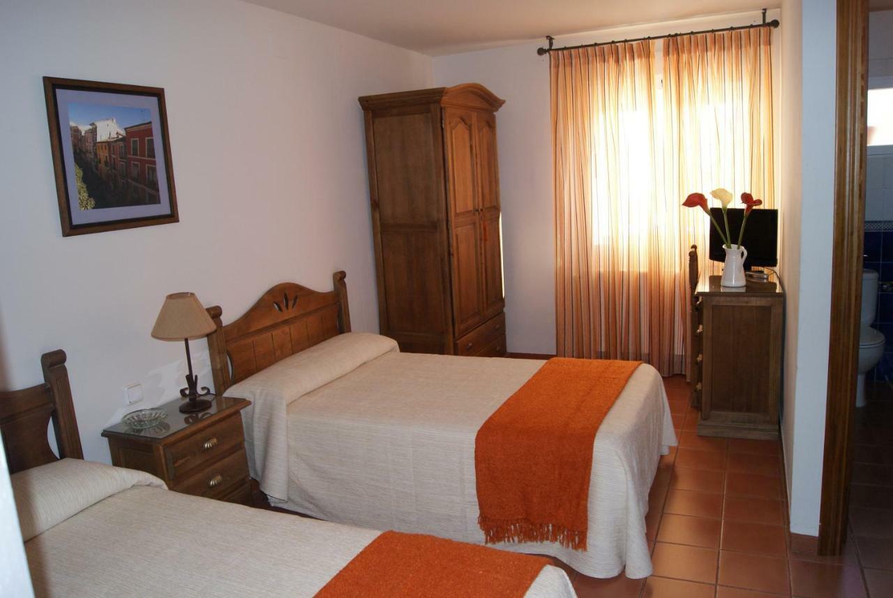 Casa Rural El Sauce. A 2,5 Km De Cuenca Capital Nohales Eksteriør bilde